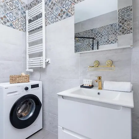 Apartment Fabryczna By Renters By Renters Krakow